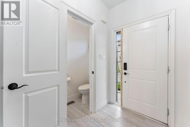 Building Photo - 86 Dunrobin Ln