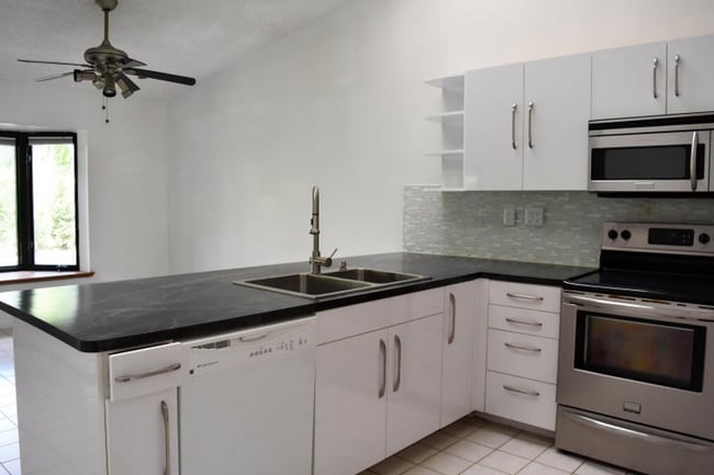 Building Photo - 13492 Exotica Ln