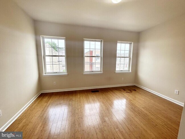 Foto del edificio - 2038 N 18th St