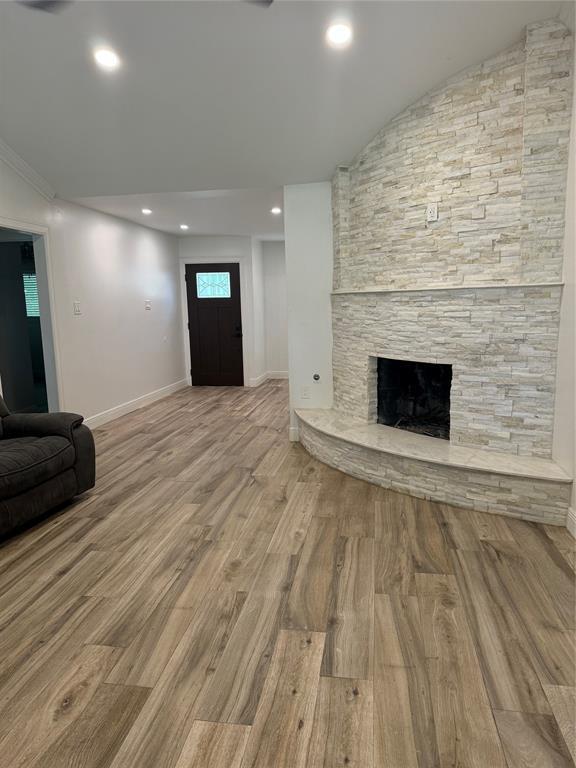 Building Photo - 835 Seafoam Rd