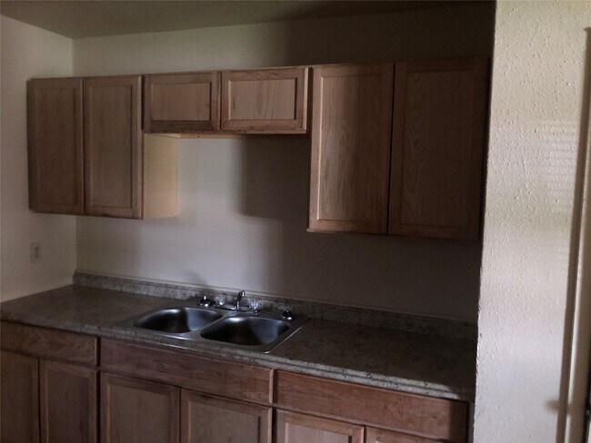 Foto del edificio - 4223 Rockingham St