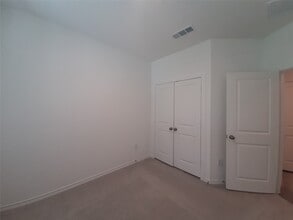 Building Photo - 16026 Tangled Vine Ln