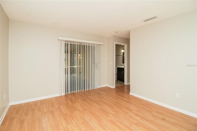 Building Photo - 124 Sunset Dr