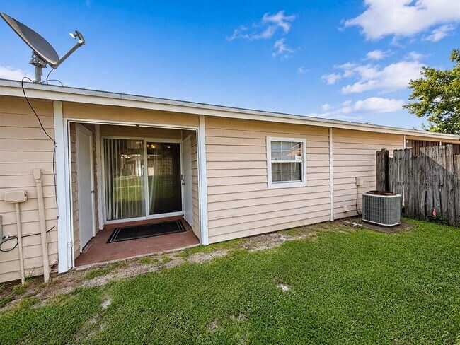 Foto del edificio - 2910 Western Willow Terrace