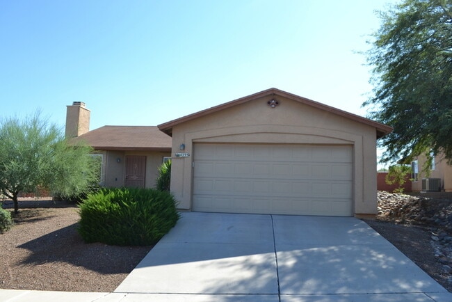Bright & Spacious 3-Bedroom Tucson Rental ... - Bright & Spacious 3-Bedroom Tucson Rental ... House