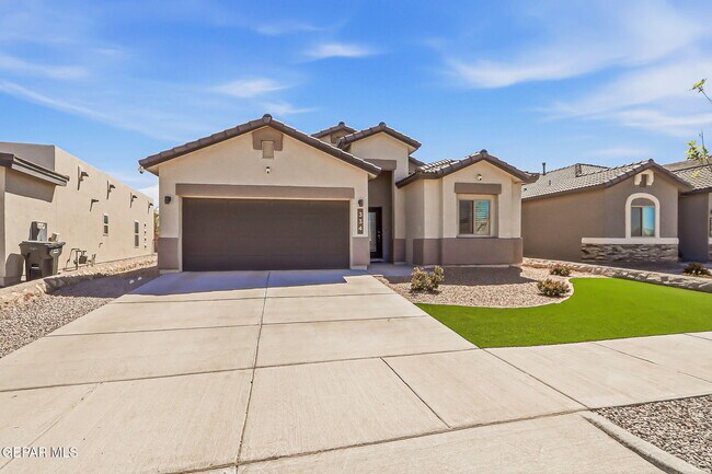 Building Photo - 334 Dursley St