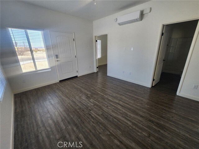 Building Photo - 6638 Maricopa Dr