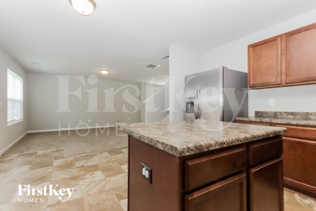 Building Photo - 170 Betty Ann Ln
