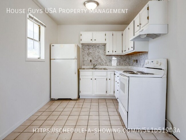 Building Photo - 6106 E 153 Terrace