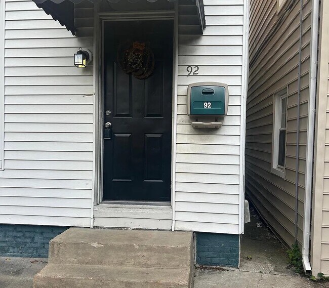 Foto del edificio - 92 Pennsylvania Ave