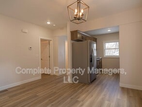 Building Photo - 821 Jefferson Ave