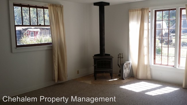 Building Photo - 2 br, 1 bath House - 7778 Champoeg Rd. NE