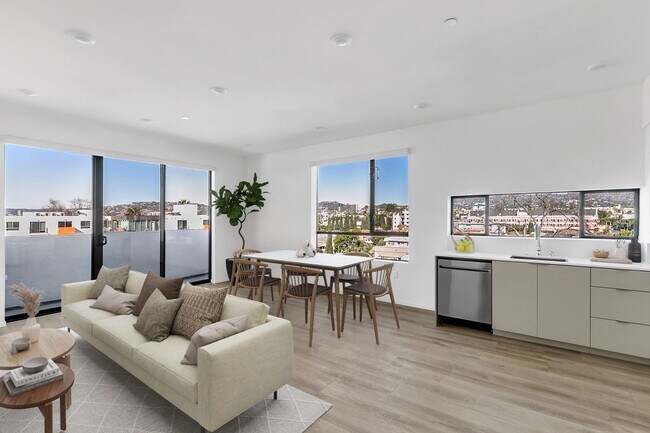 Interior Photo - Gramercy Terrace