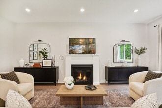 Building Photo - 614 S Division St