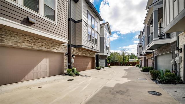 Building Photo - 5858 Orion Pl