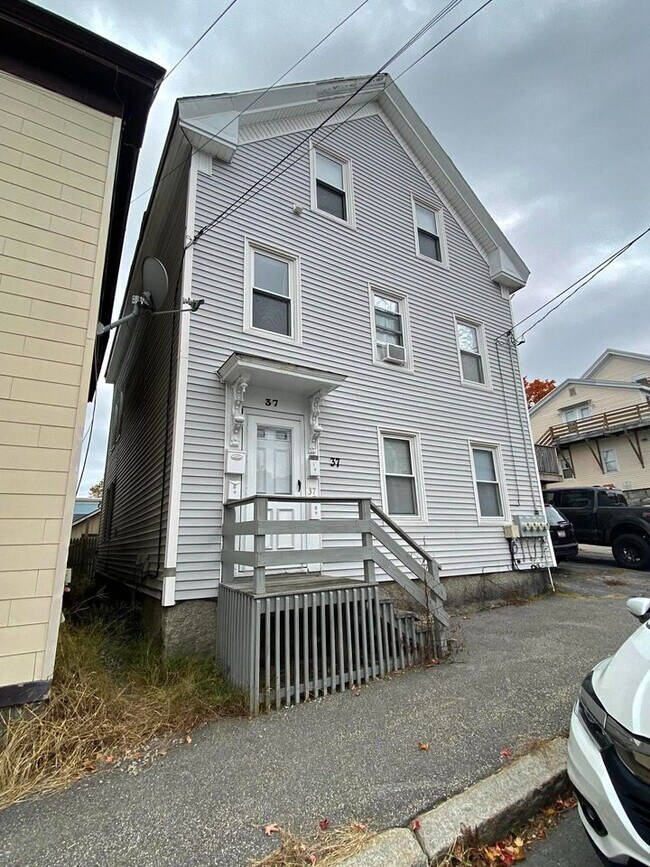 37 Saint Marys St Unit 201, Biddeford, ME 04005 Apartments in