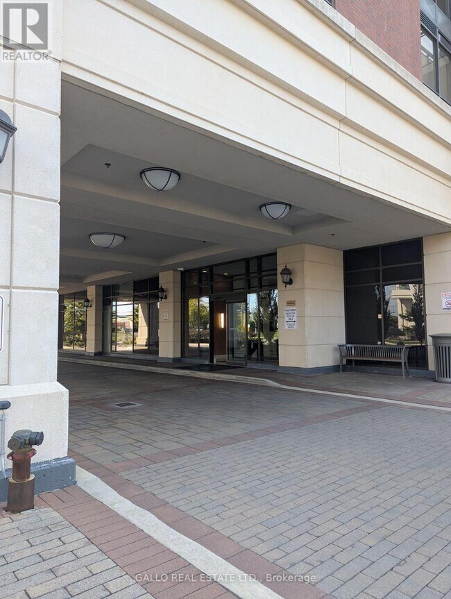 Building Photo - 9506-9506 Markham Rd