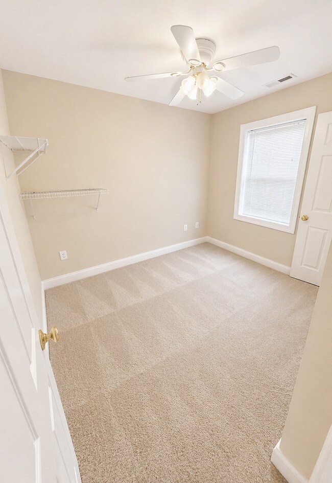 Building Photo - 104 Barbour Dr