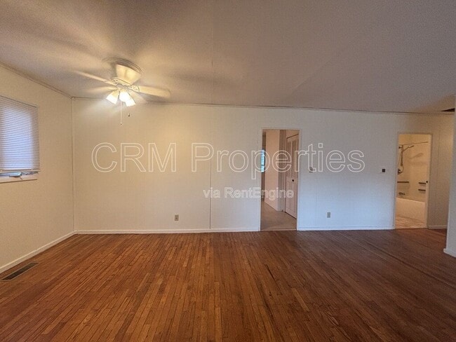 Foto del edificio - 202 Lody Ln