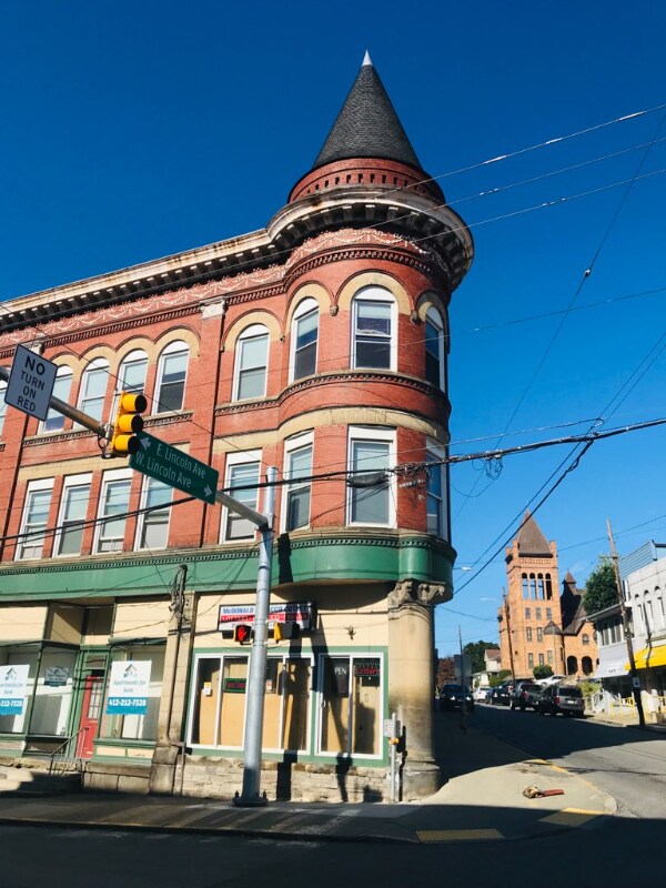 Foto del edificio - 103 W Lincoln Ave