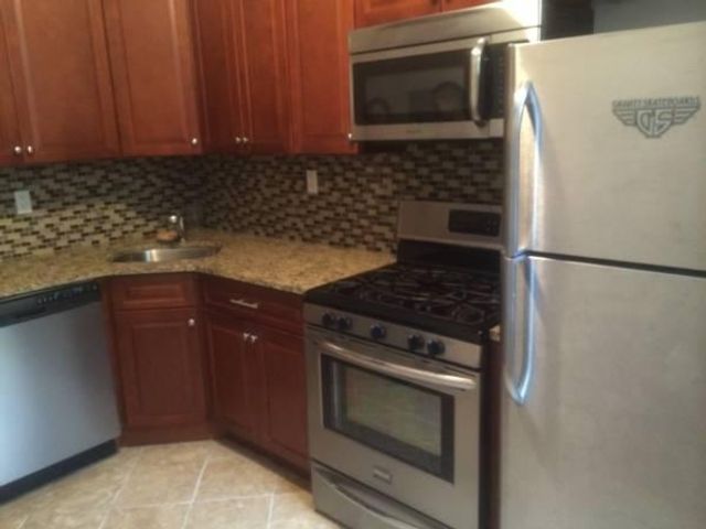 Primary Photo - 3317 31st Ave