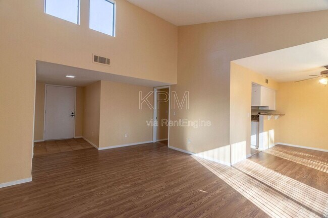 Foto del edificio - 5528 Sandpiper Ct