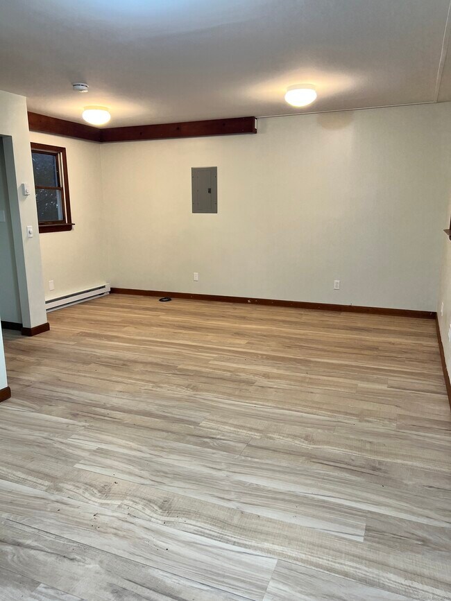 Foto del edificio - 227 Danbury Rd