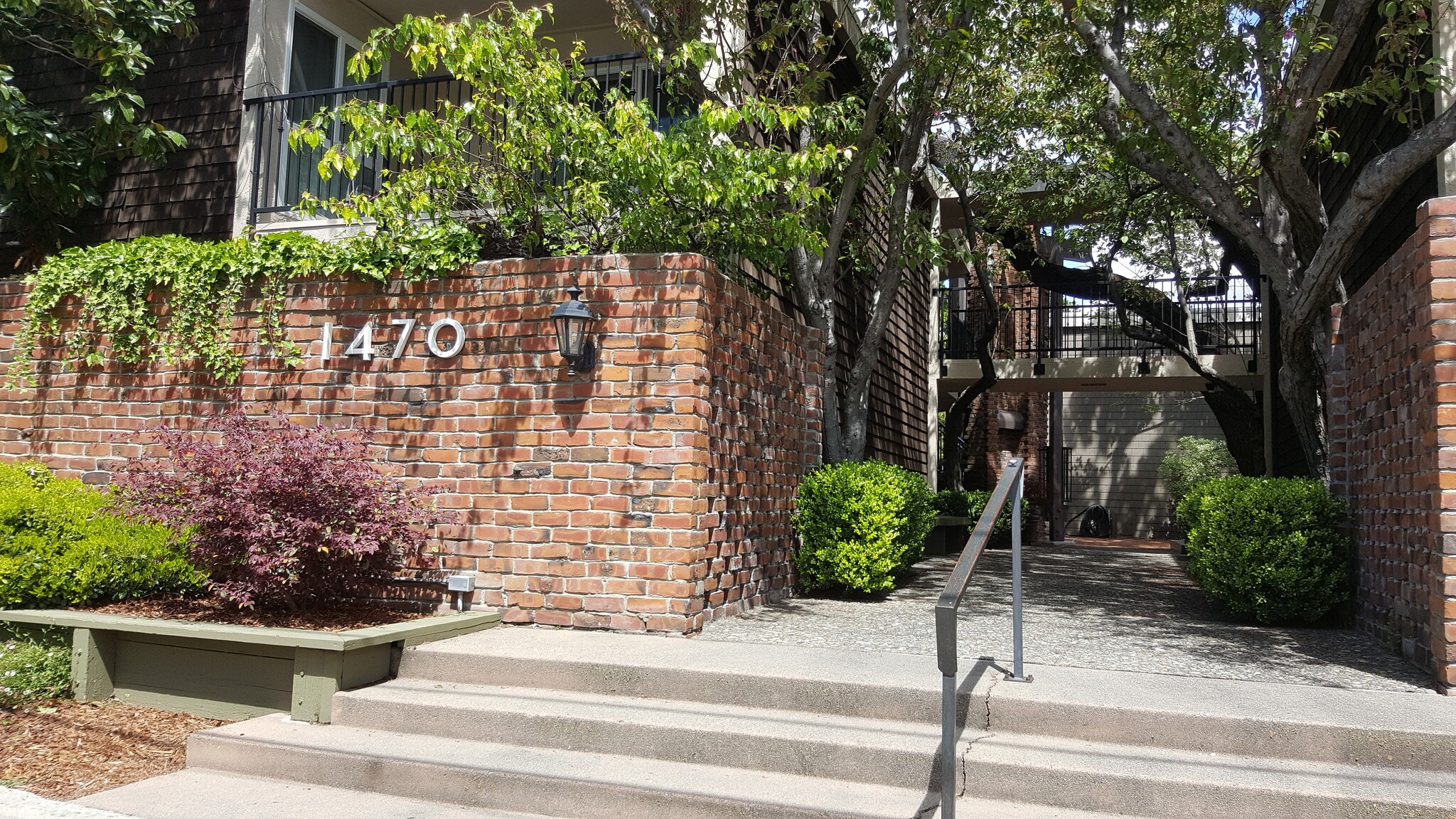 1470 Creekside Drive — Creekside Drive Community