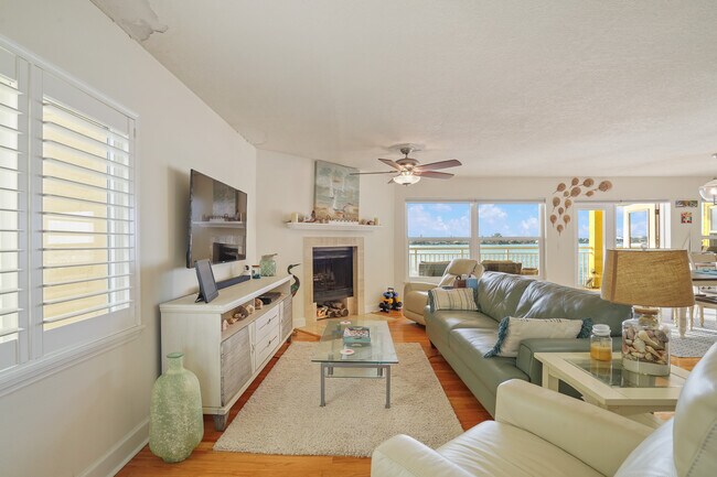 Foto del edificio - 370 8th Ave N