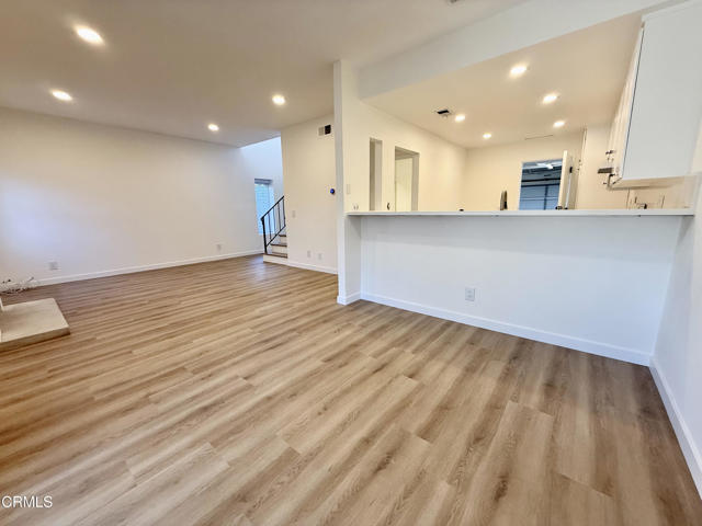 Building Photo - 2439 Chippewa Ln