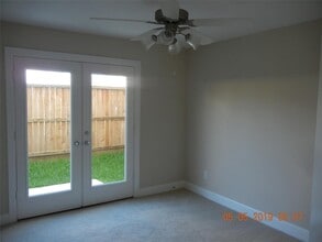 Building Photo - 8727 Bryam St