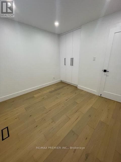 Building Photo - 45 Croham Rd