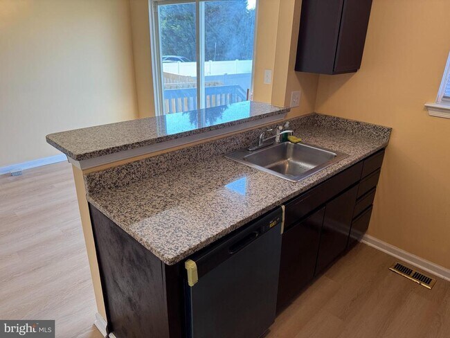 Foto del edificio - 132 Rosie Dr