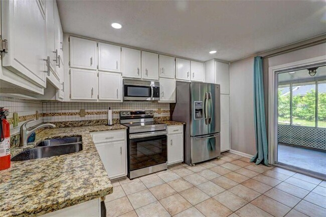 Foto del edificio - 100 Morgans Turn