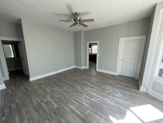 Building Photo - 1117 N 10th St