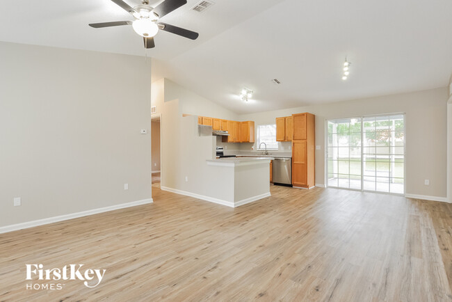 Foto del edificio - 22 Whitcock Ln