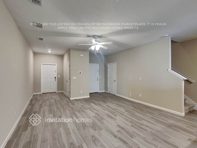 Foto del edificio - 226 Sweet Lemon Ln