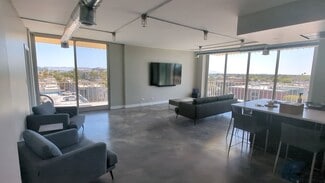 Building Photo - 207 W Clarendon Ave
