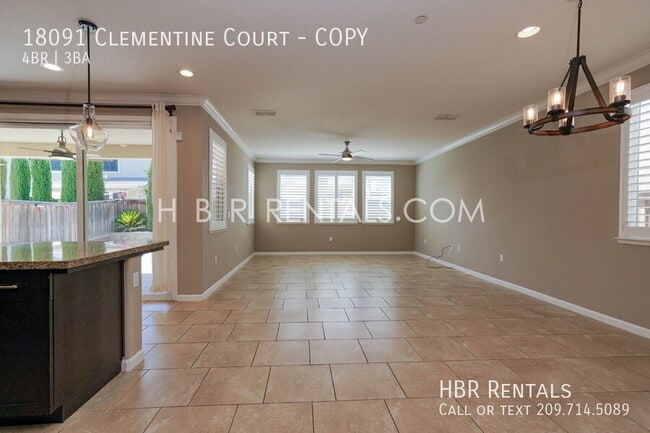 Foto del edificio - 18091 Clementine Ct