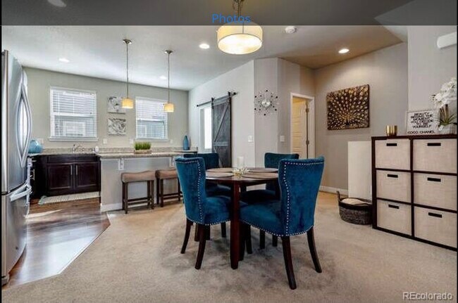 Building Photo - 684 E Hinsdale Ave