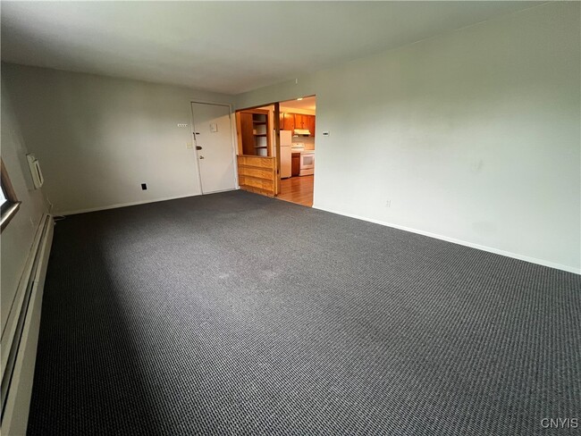 Building Photo - 120 Hasbrouck St