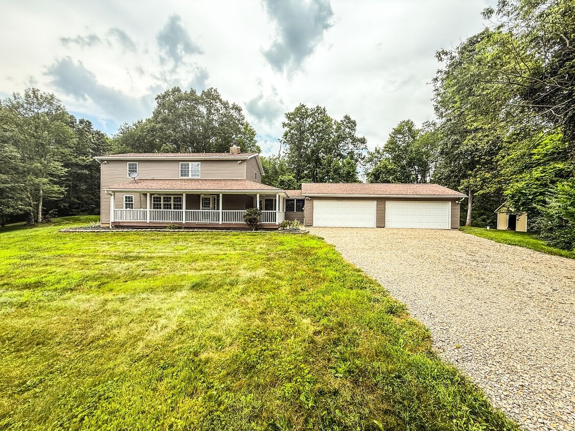 Primary Photo - 4BD 2.5 BA Home with Acreage in Tippecanoe