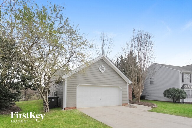 Foto del edificio - 7514 Lullwater Cove