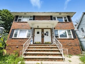 Building Photo - 46 Tichenor Terrace
