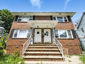 Building Photo - 46 Tichenor Terrace