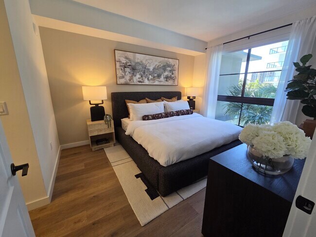 Foto del edificio - 1550 NE 124th St