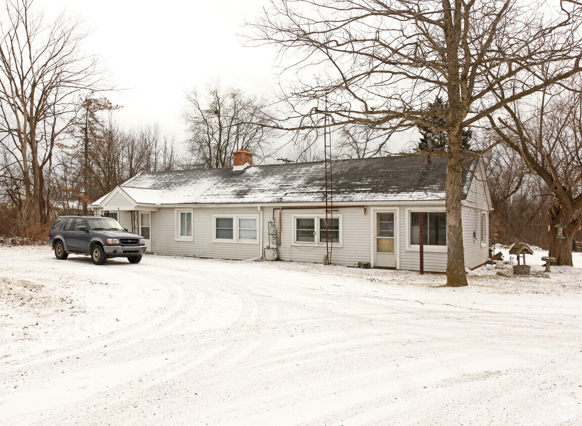 Foto principal - 7575-7585 Jackson Rd