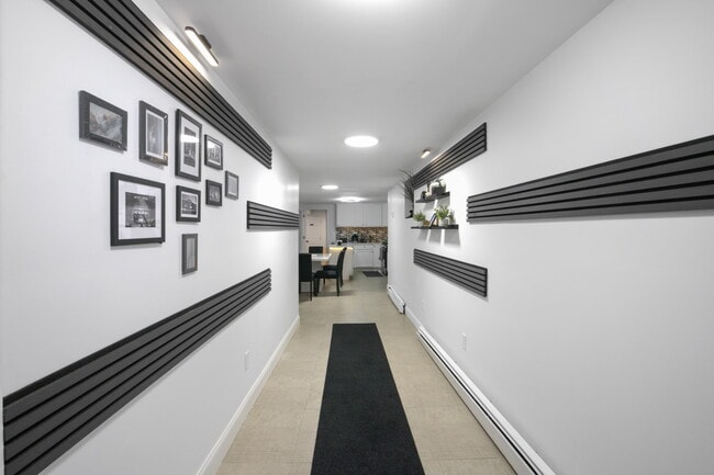 Foto del edificio - 5215 Boulevard E