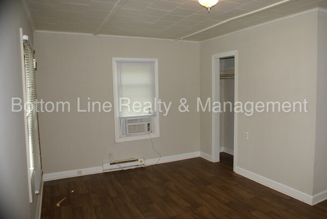 Building Photo - Cozy Home available in Kings Mountain!