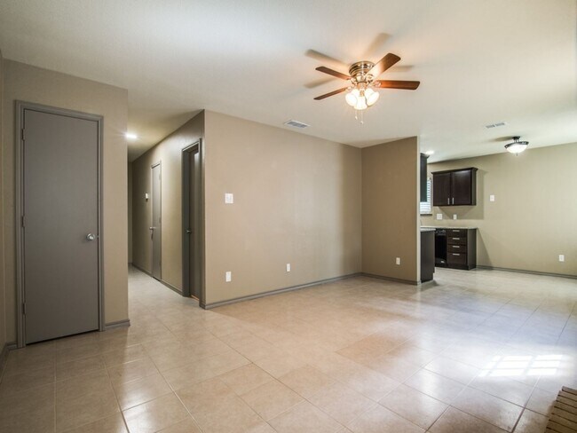 Building Photo - 7716-7718 Sable Lane